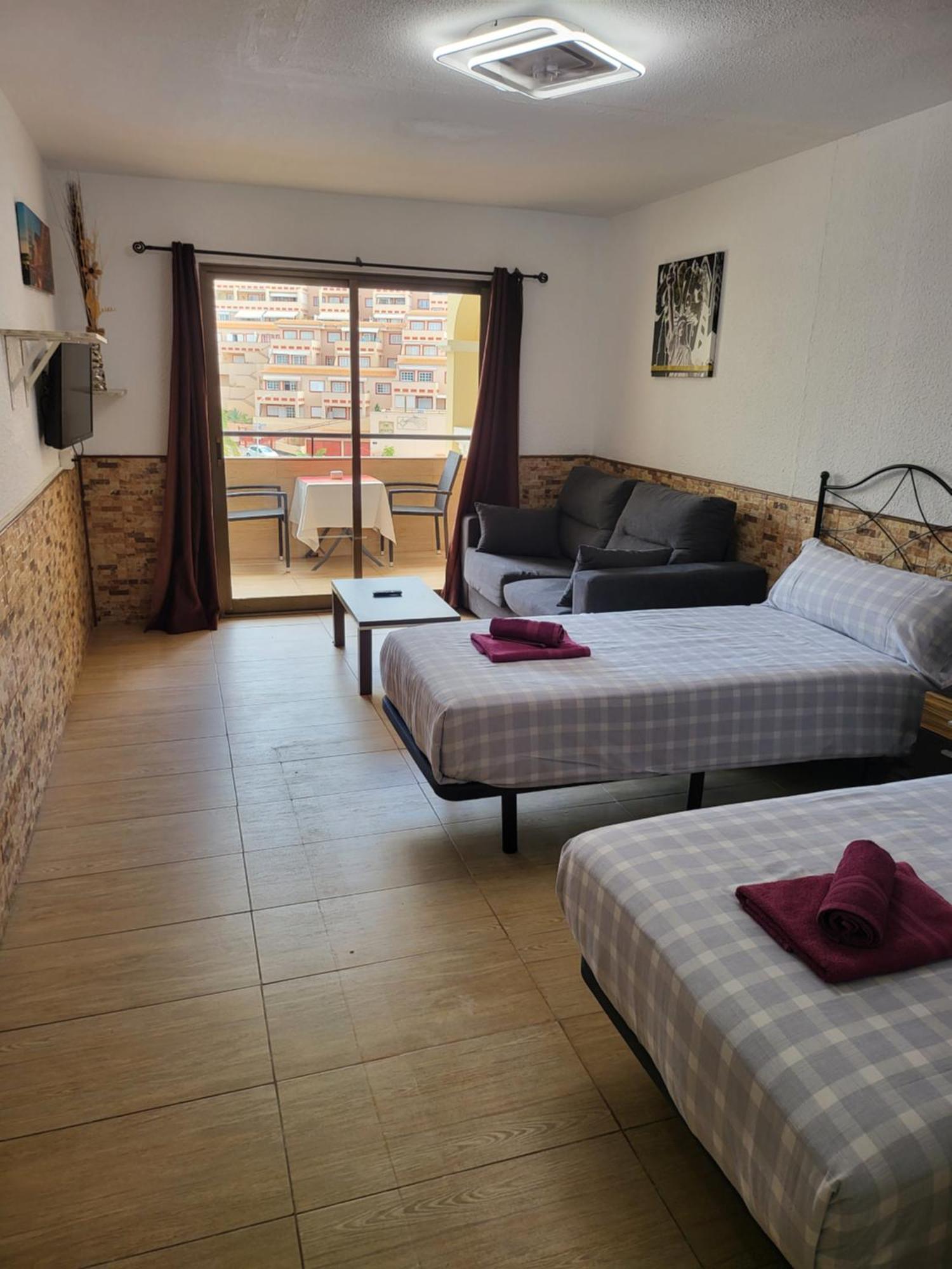 Tropic Apartments En Castle Harbour 로스크리스티아노스 외부 사진