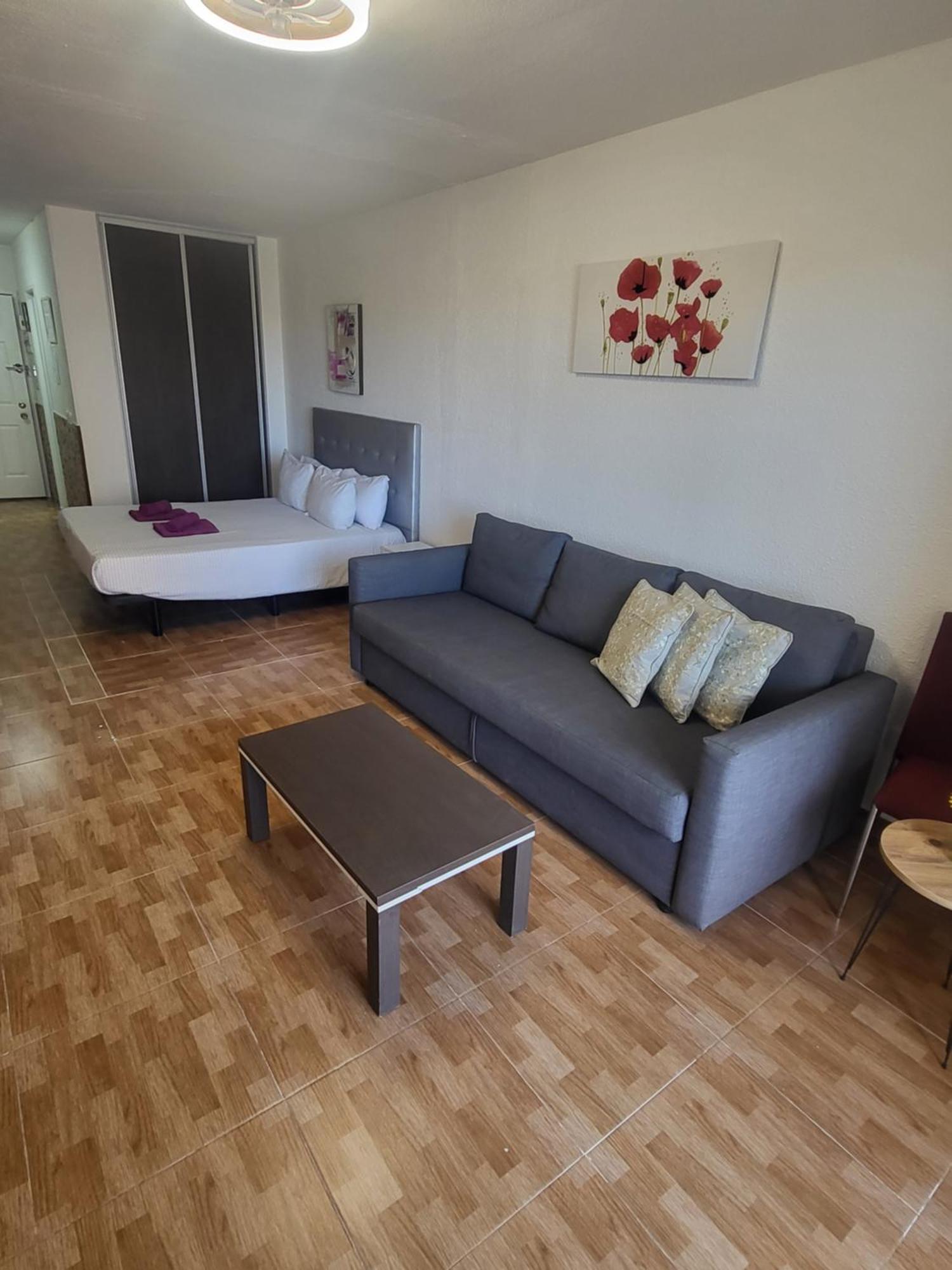Tropic Apartments En Castle Harbour 로스크리스티아노스 외부 사진