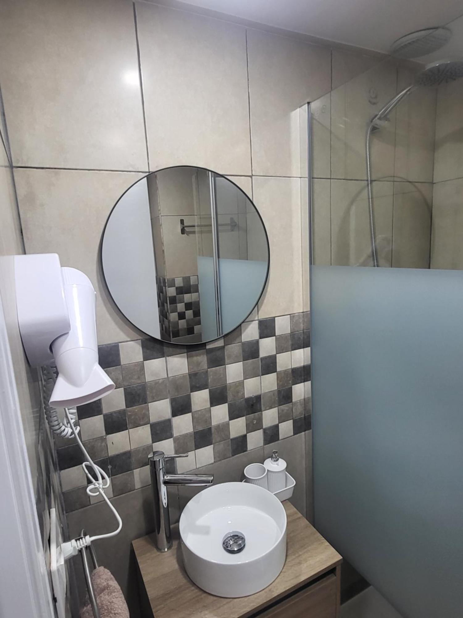 Tropic Apartments En Castle Harbour 로스크리스티아노스 외부 사진
