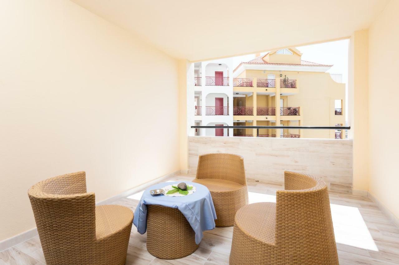 Tropic Apartments En Castle Harbour 로스크리스티아노스 외부 사진