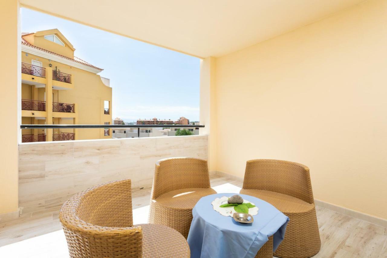 Tropic Apartments En Castle Harbour 로스크리스티아노스 외부 사진