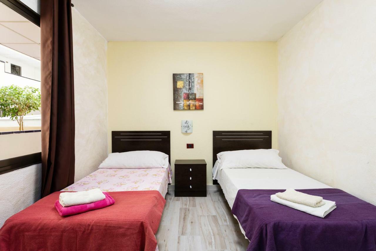 Tropic Apartments En Castle Harbour 로스크리스티아노스 외부 사진